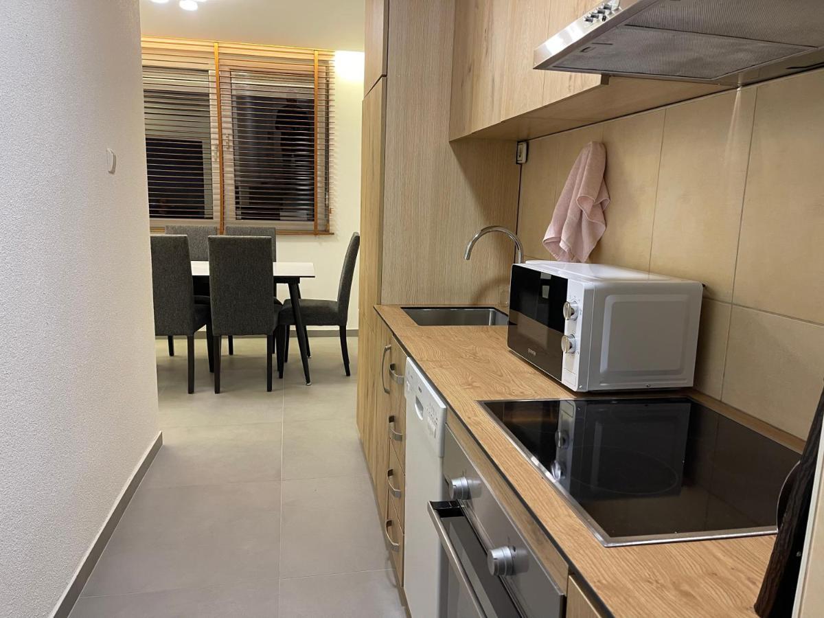 Idealapartments Llc 4 Pristina Buitenkant foto